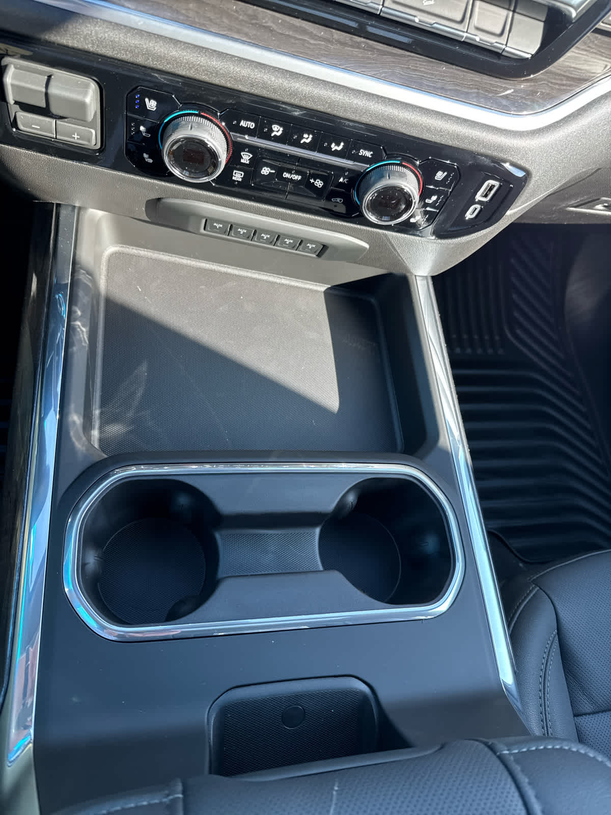 2026 Chevrolet Silverado 2500HD LTZ photo 27