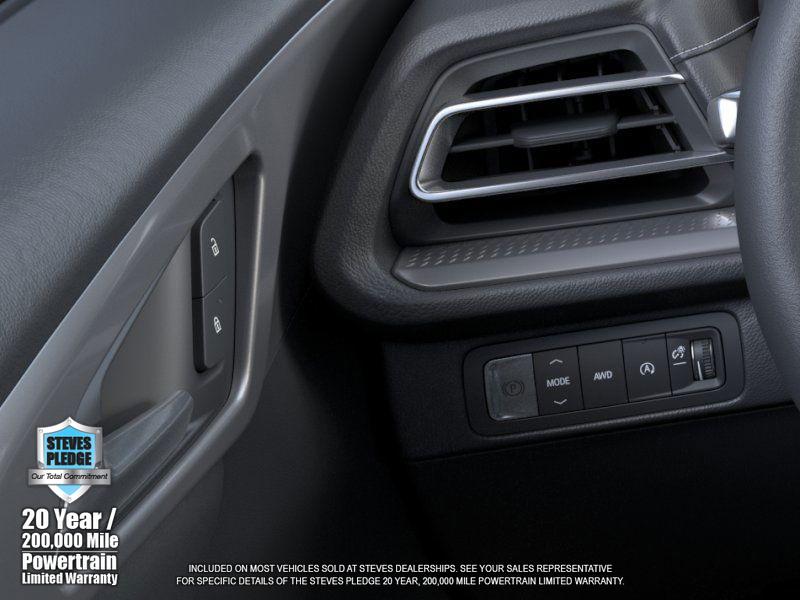 2025 Chevrolet Traverse photo 22