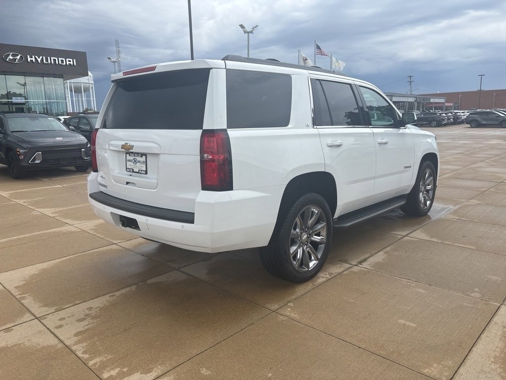 2019 Chevrolet Tahoe LT photo 4