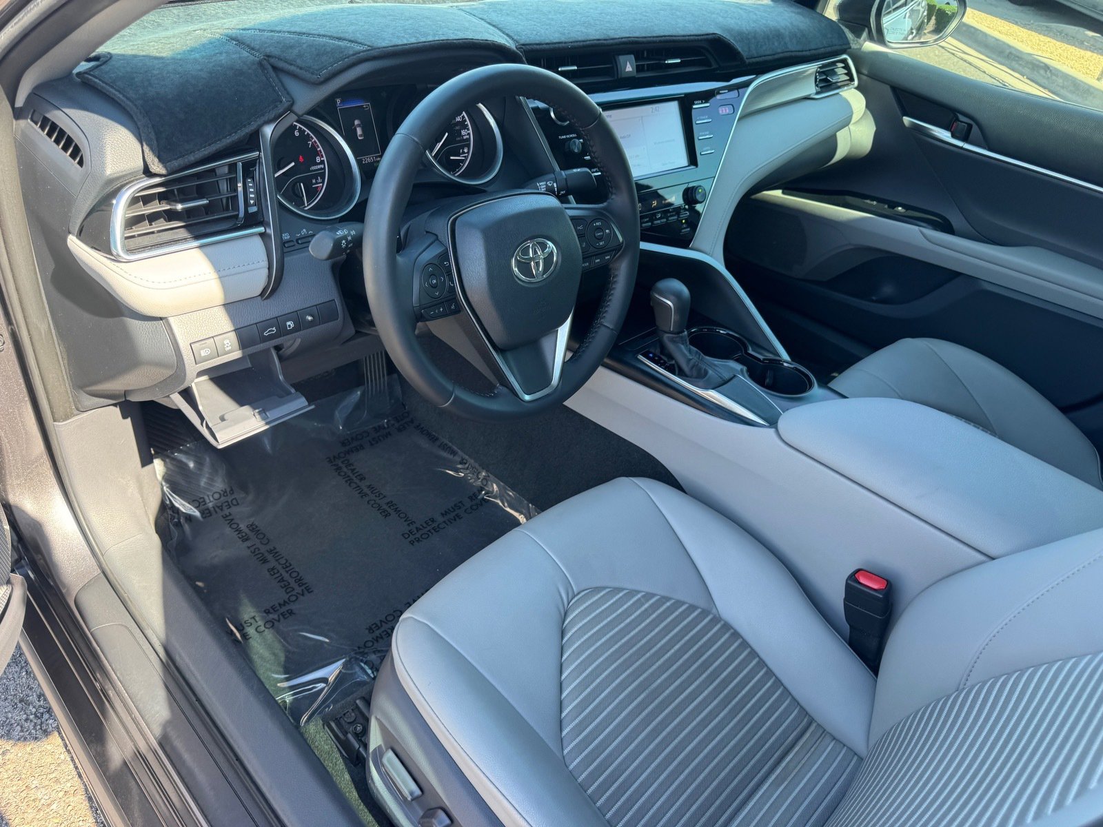 2018 Toyota Camry LE photo 12