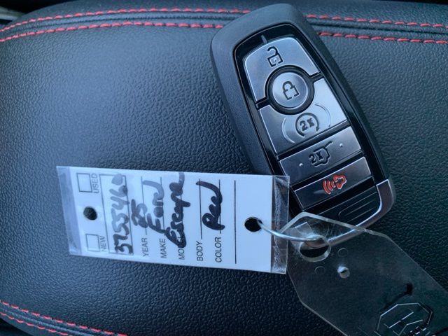 2025 Ford Escape ST-Line photo 32