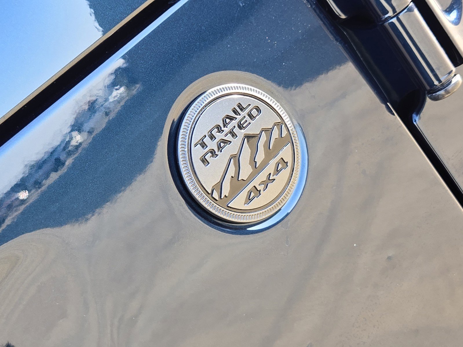 2025 Jeep Gladiator photo 7
