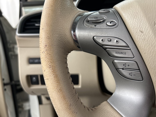 2015 Nissan Murano SV photo 5