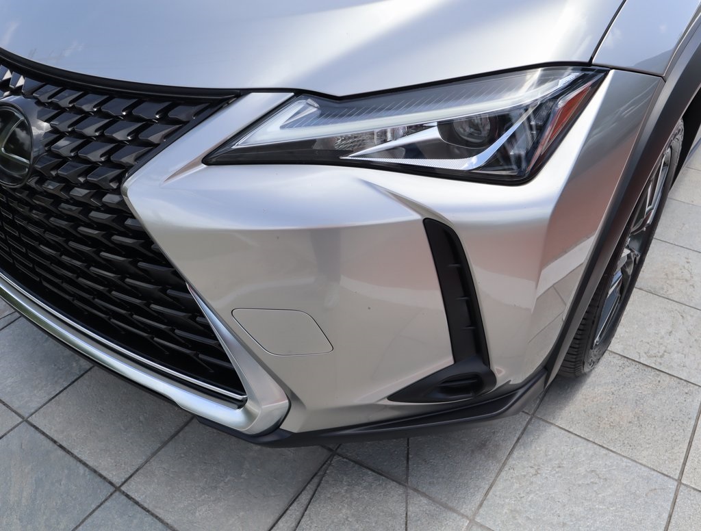 2020 Lexus UX 200 photo 11