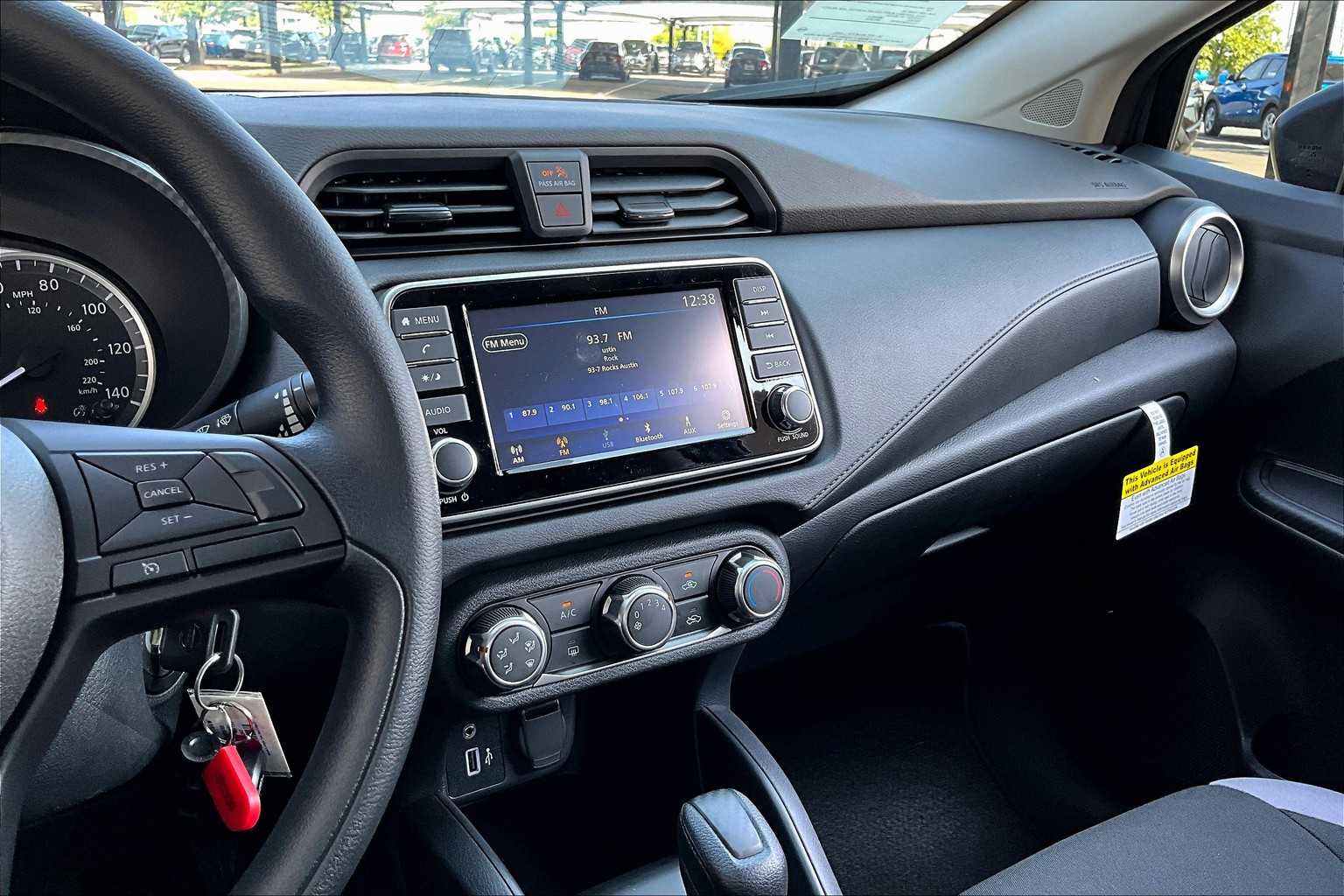 2025 Nissan Versa S photo 6