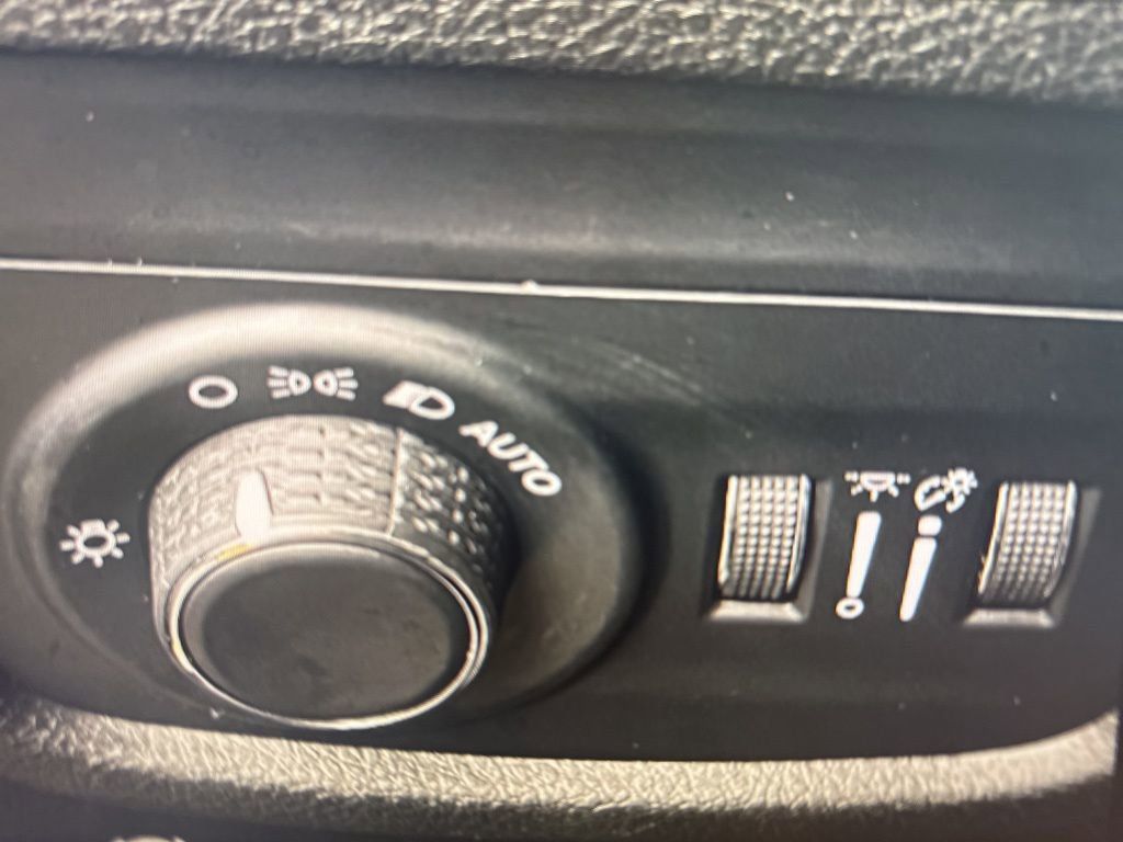 2023 Jeep Grand Cherokee Altitude photo 4