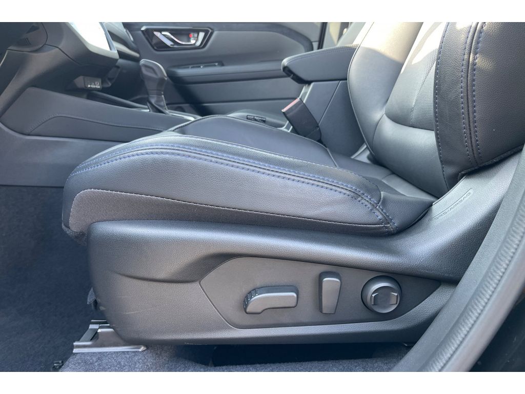 2025 Subaru Forester Limited photo 13