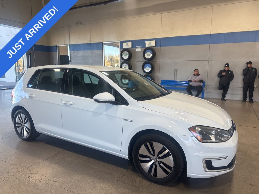 Used 2016 Volkswagen e-Golf e-Golf SE with VIN WVWKP7AU3GW904429 for sale in Henderson, NV