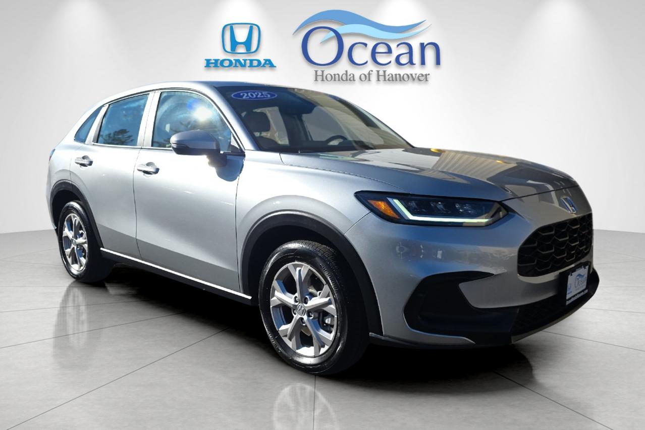 2025 Honda HR-V LX's photo