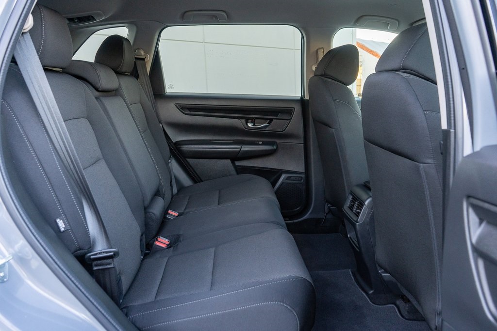 2025 Honda CR-V LX photo 13