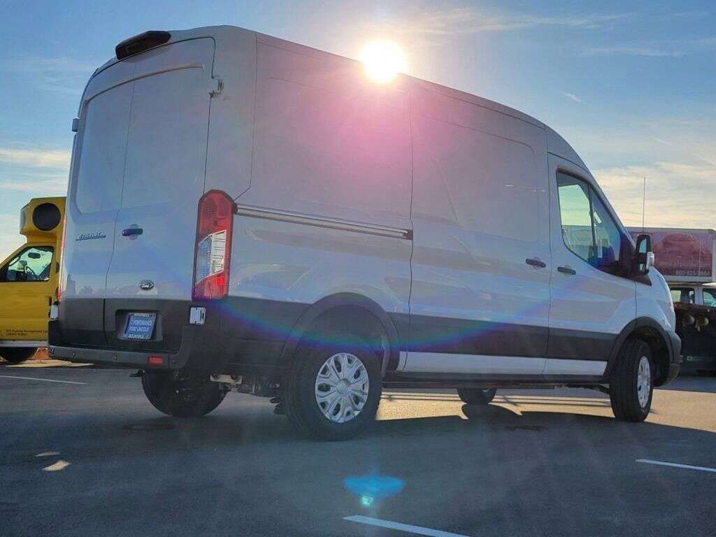 2023 Ford Transit photo 12