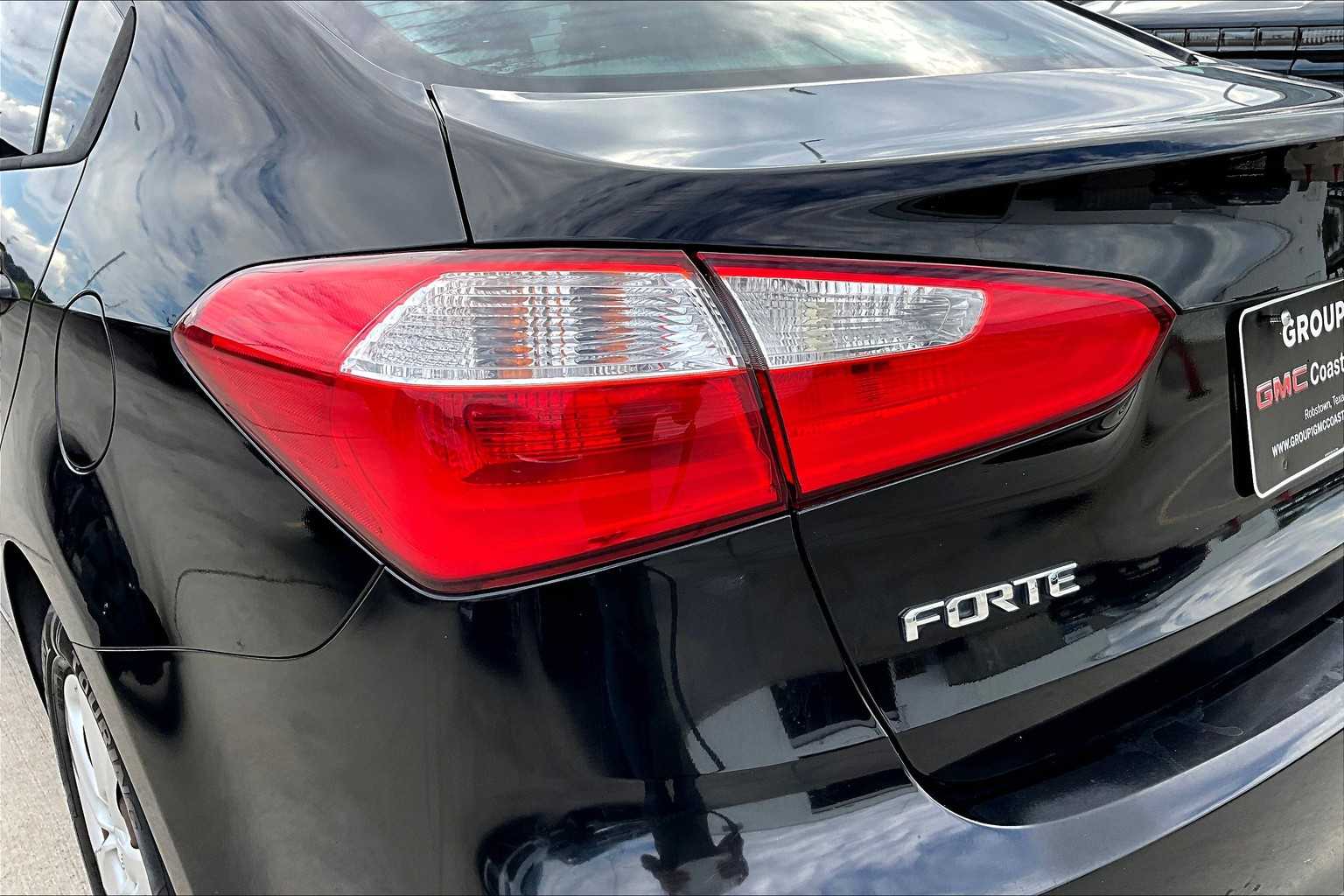 2015 Kia Forte LX photo 26