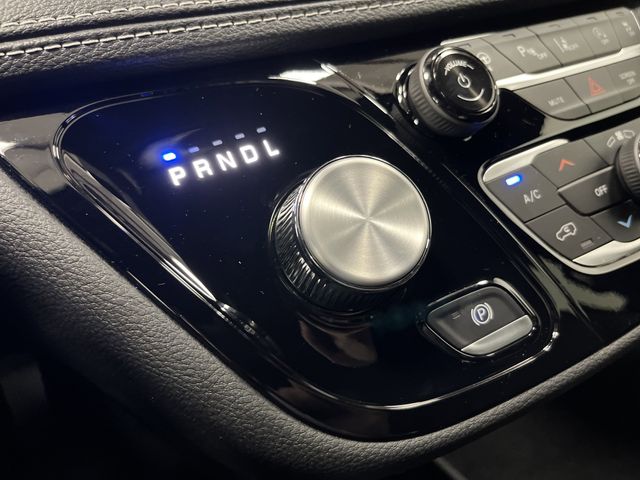 2025 Chrysler Pacifica photo 20