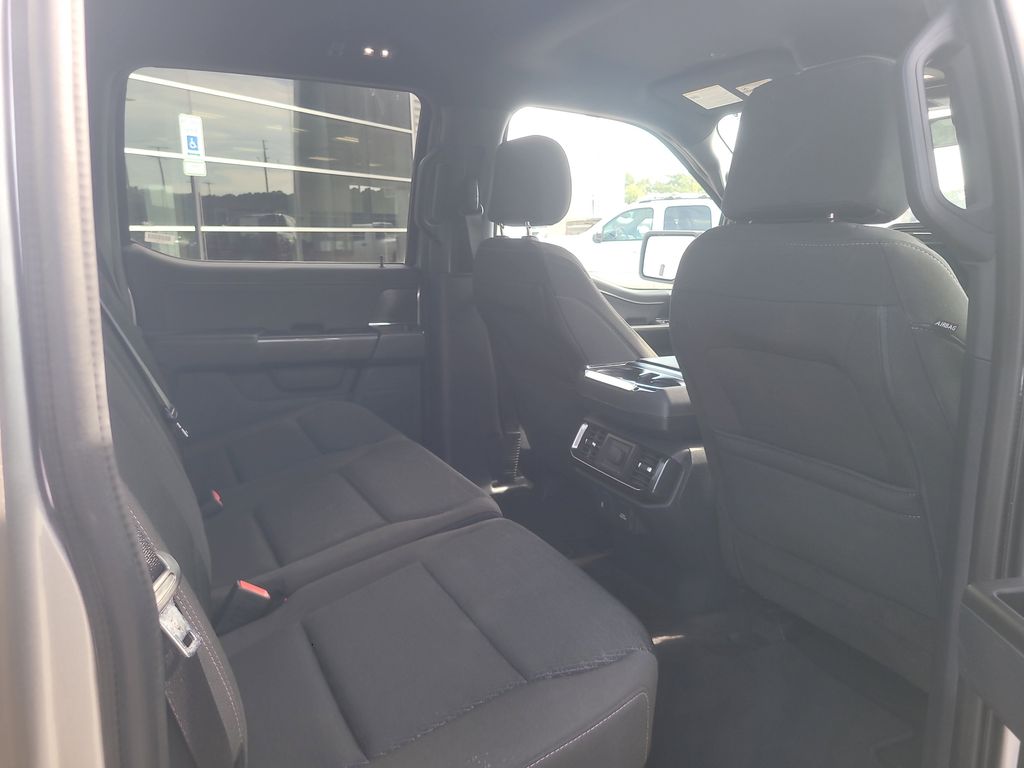 2023 Ford F-150 XLT photo 24