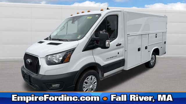 2025 Ford Transit Cutaway Base's photo
