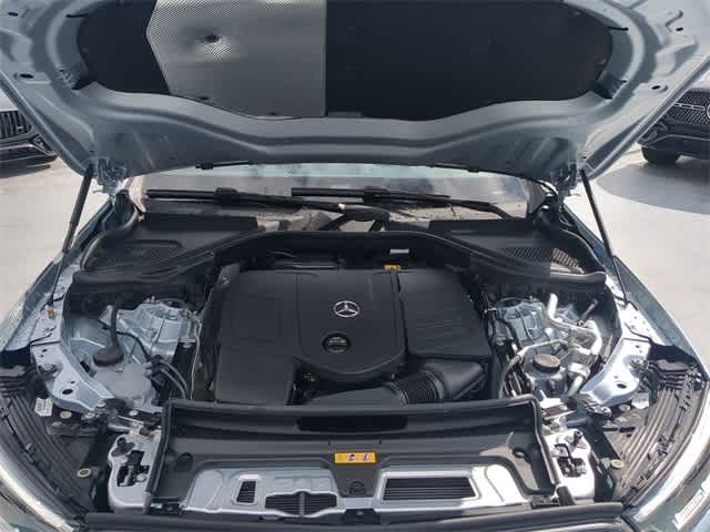 2025 Mercedes Benz GLC 300 4MATIC photo 6