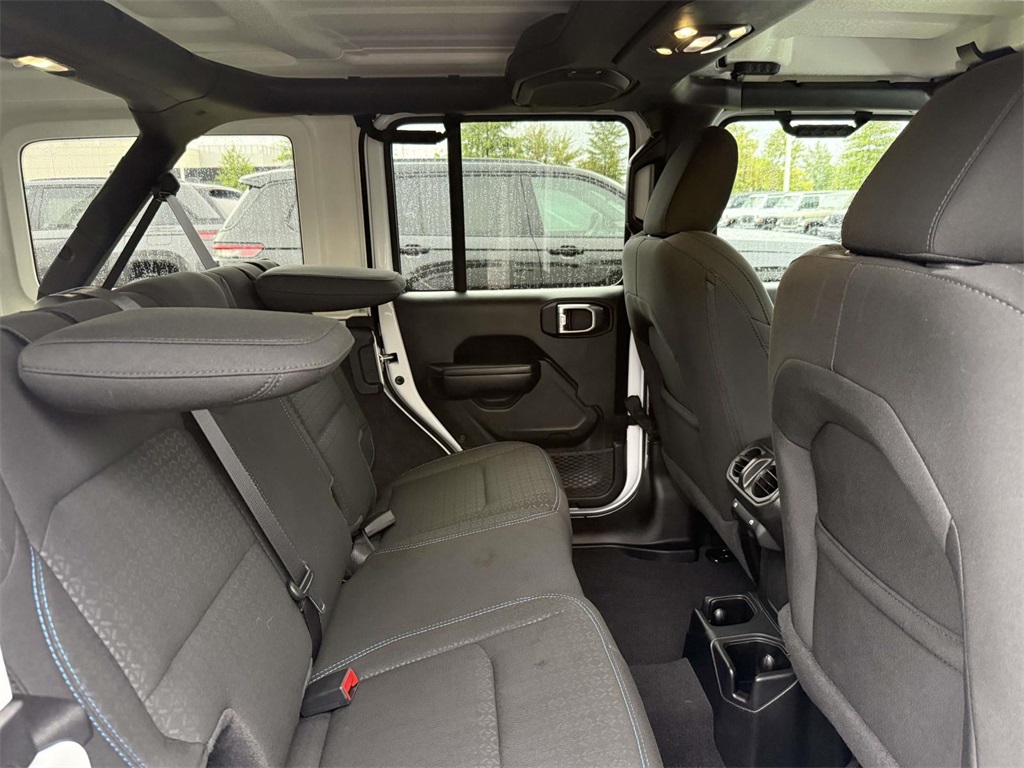 2021 Jeep Wrangler Unlimited Islander photo 15