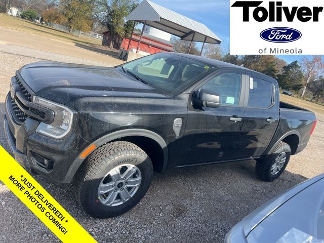 2025 Ford Ranger XL's photo