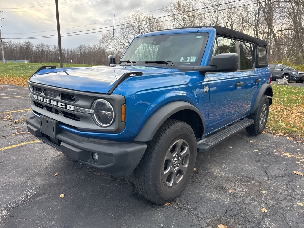 2023 Ford Bronco Big Bend photo 2