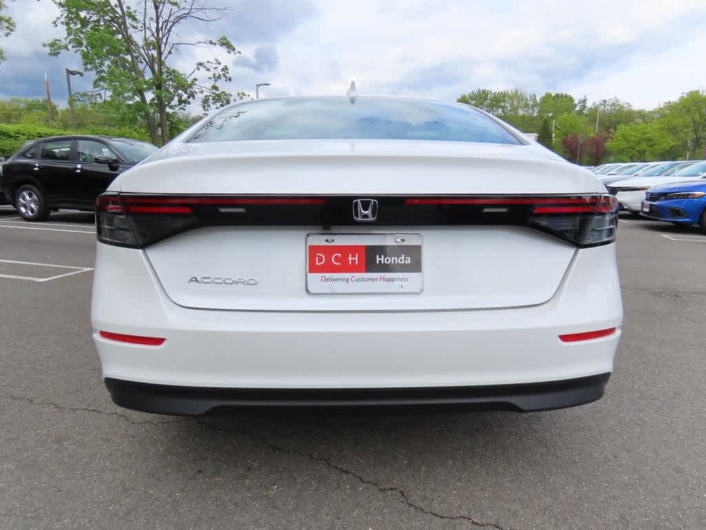 2025 Honda Accord LX photo 5
