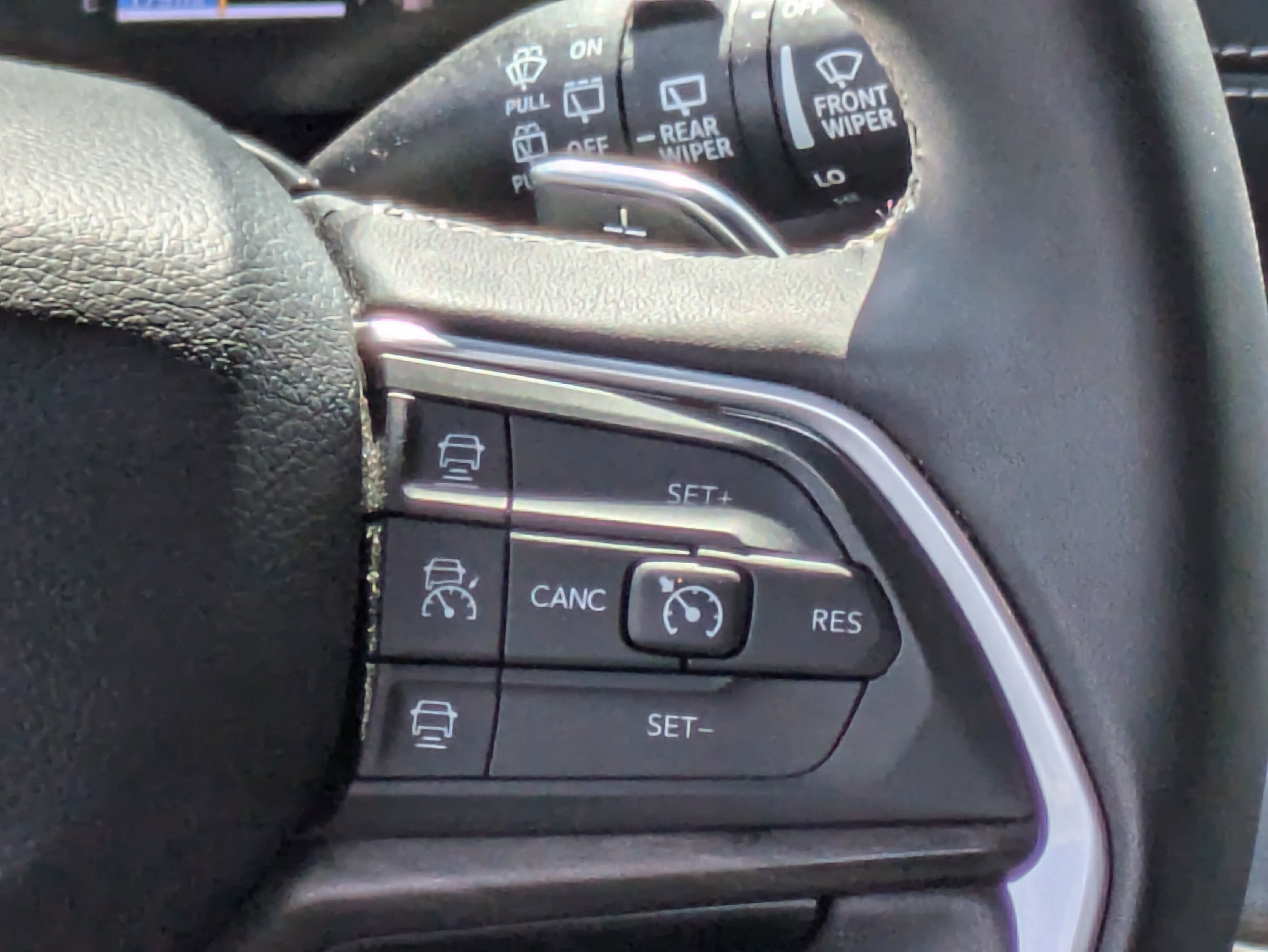 2024 Jeep Cherokee Limited 4xe photo 4