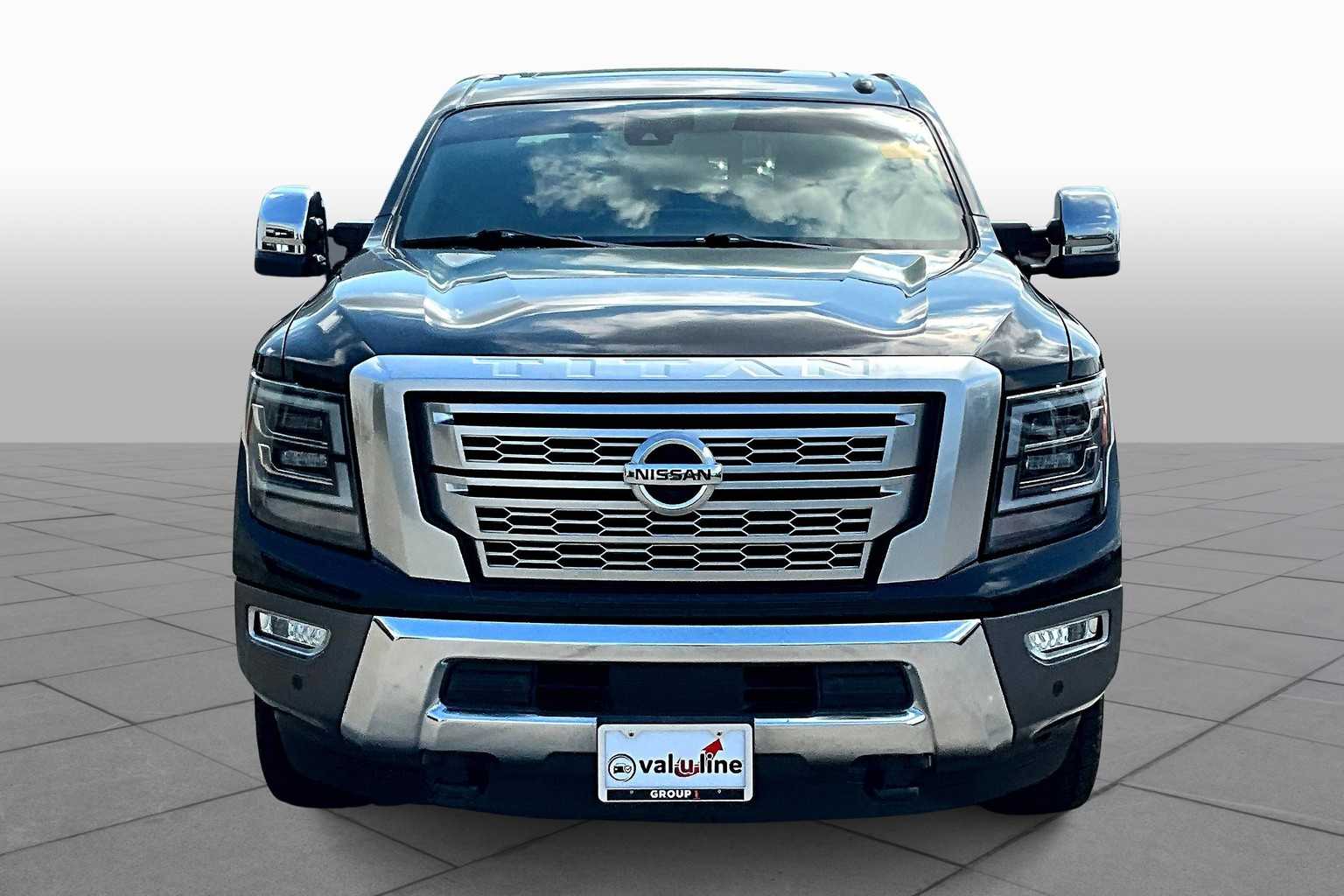 2020 Nissan Titan Platinum Reserve photo 2