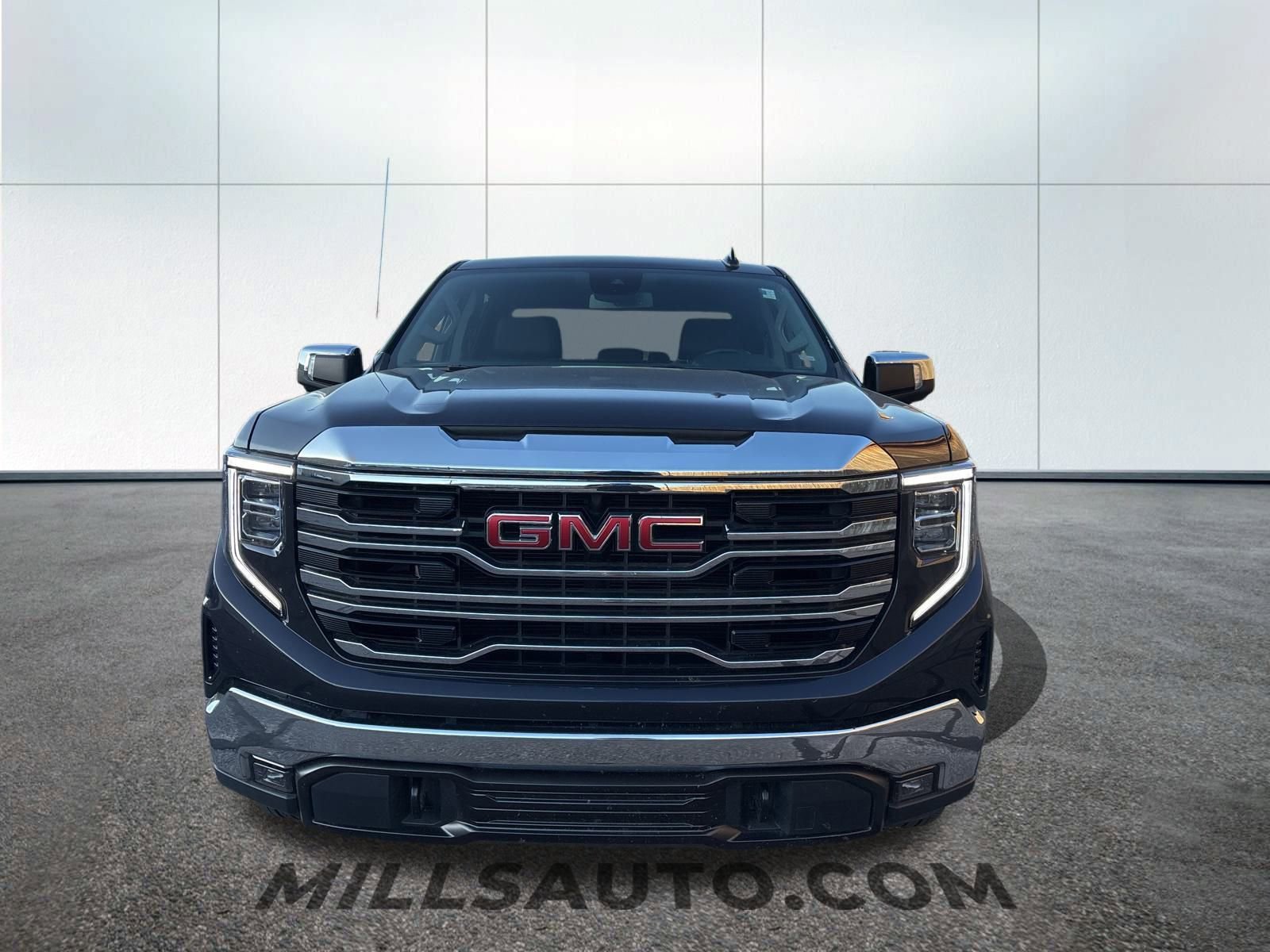 Certified 2025 GMC Sierra 1500 SLT with VIN 3GTUUDED0SG124499 for sale in Baxter, Minnesota