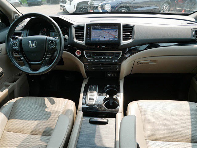 2016 Honda Pilot Elite photo 11