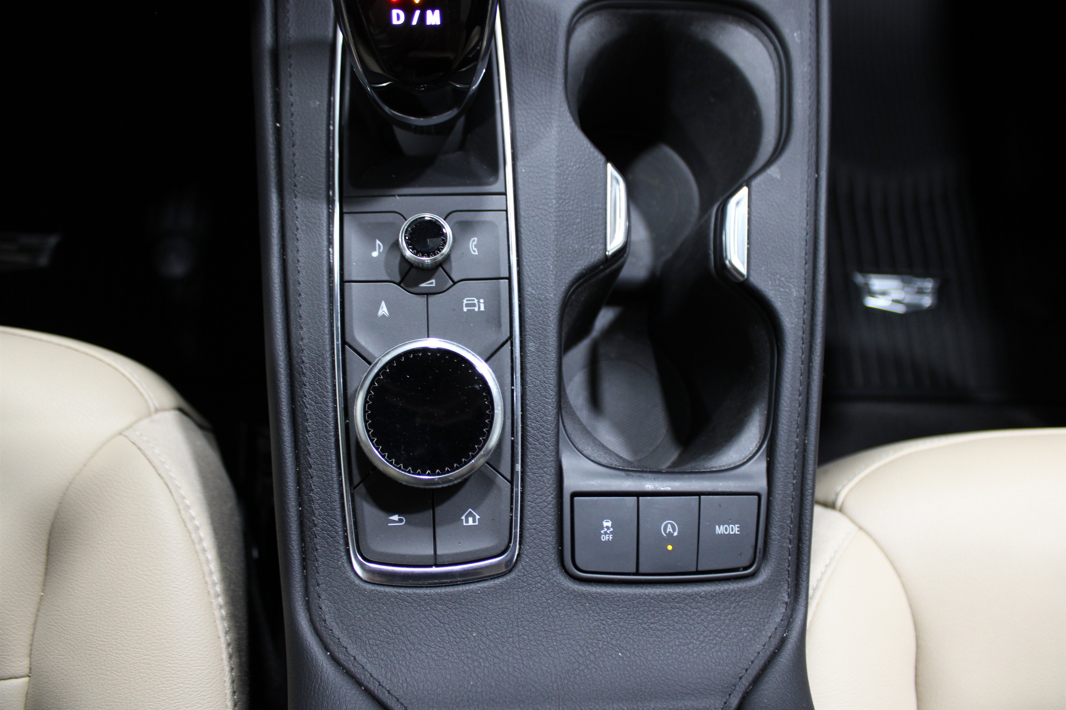 2024 Cadillac XT4 Luxury photo 17