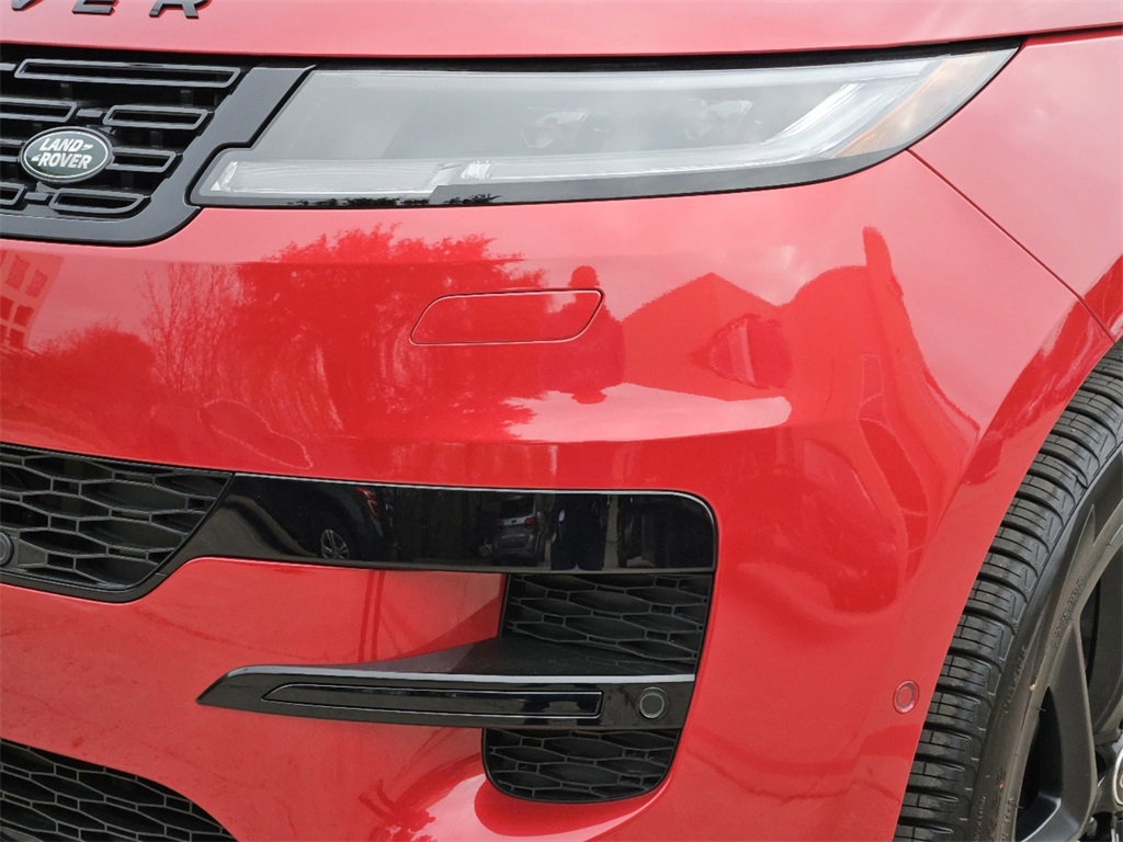 2025 Land Rover Range Rover Sport SE photo 8