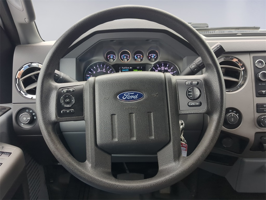 2016 Ford F-250 XLT photo 12