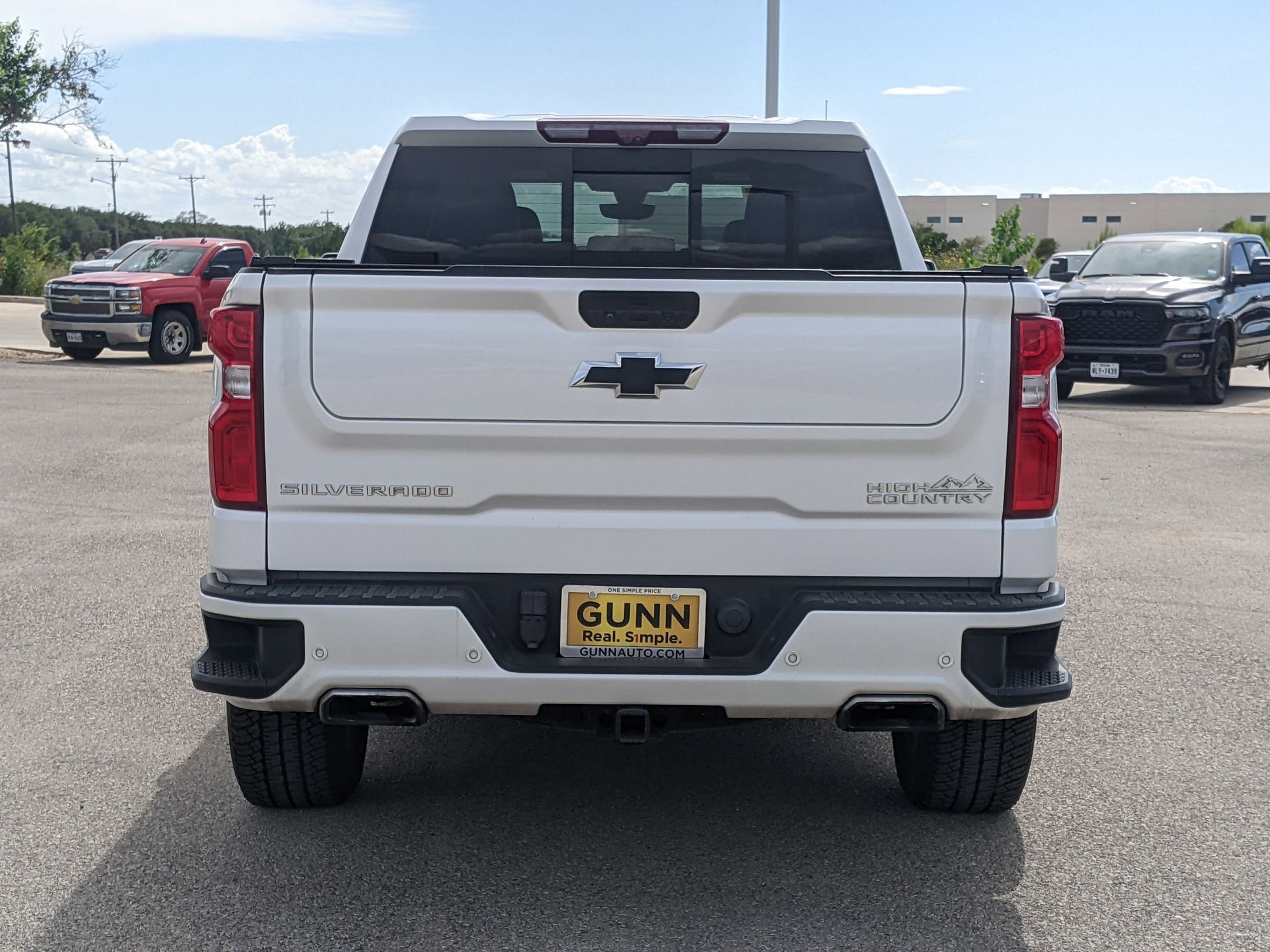 2021 Chevrolet Silverado 1500 High Country photo 4