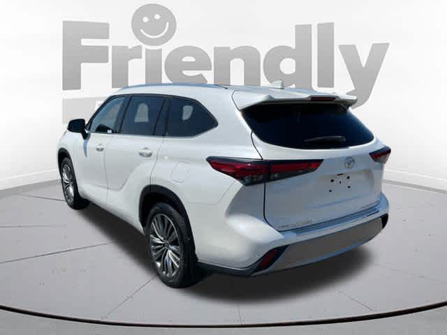 2021 Toyota Highlander Platinum photo 6