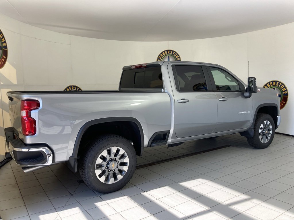 2026 Chevrolet Silverado 2500HD LT photo 17