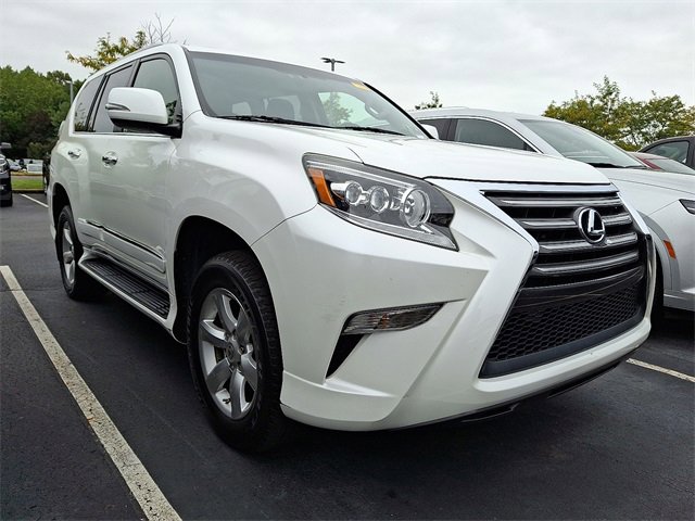 2016 Lexus GX 460 photo 3