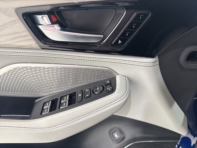 2023 Acura MDX Advance SH-AWD photo 11