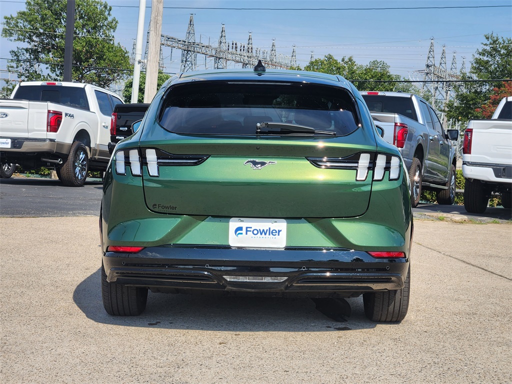 2024 Ford Mustang Mach-E Premium photo 6