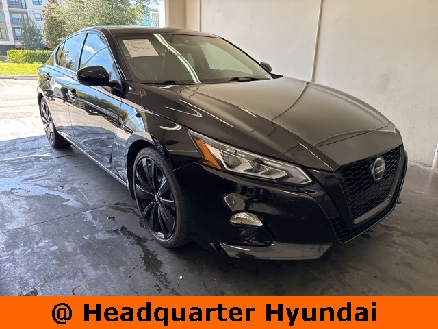 2022 Nissan Altima SR