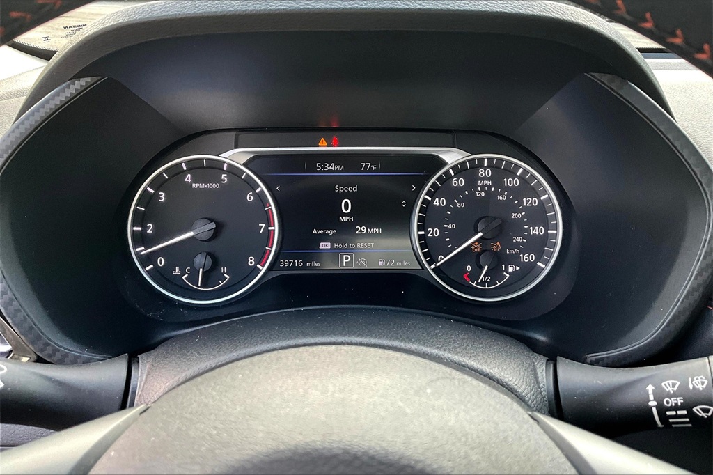 2024 Nissan Sentra SR photo 13