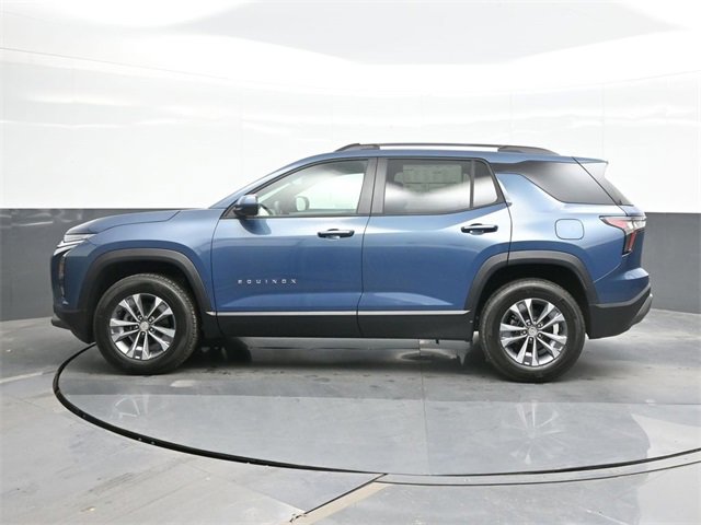 2026 Chevrolet Equinox photo 3