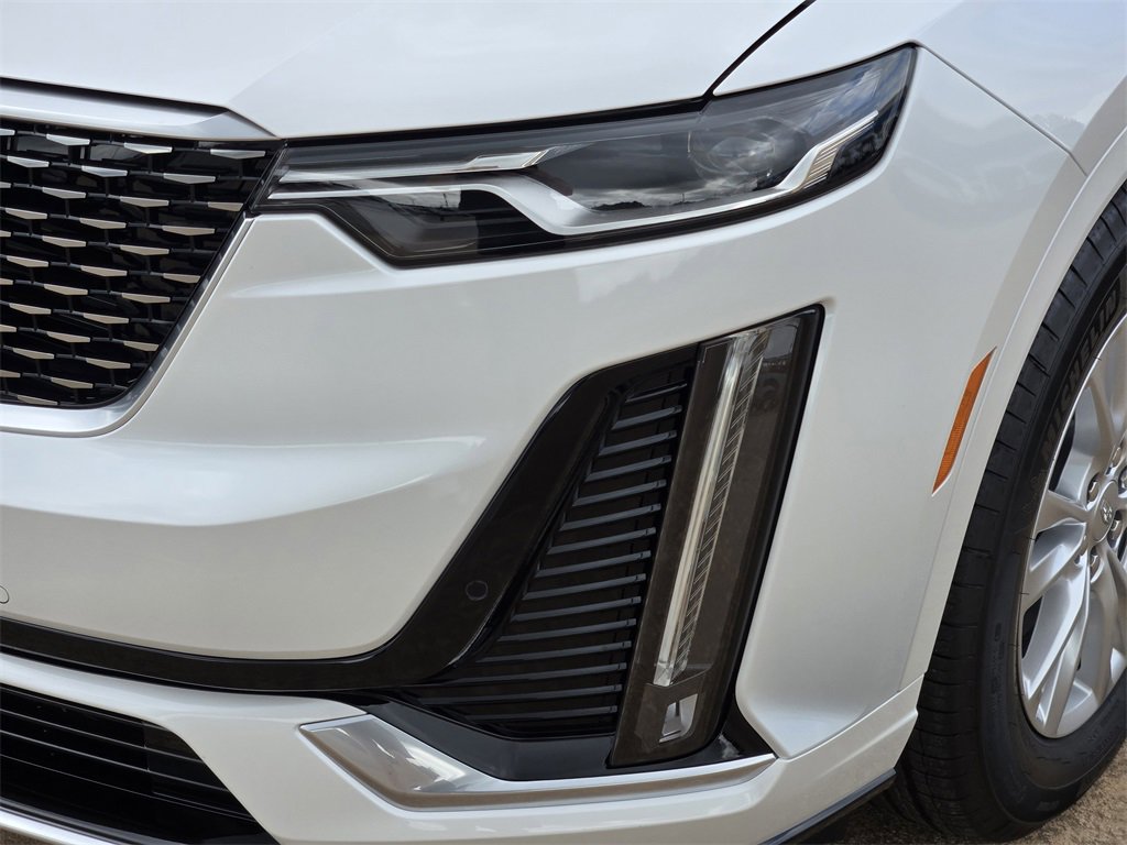 2025 Cadillac XT6 Luxury photo 10