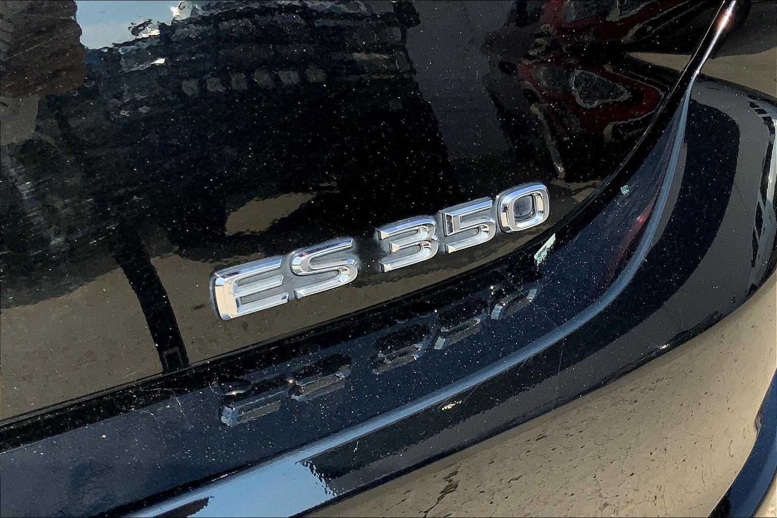 2024 Lexus ES 350 F SPORT Handling photo 9