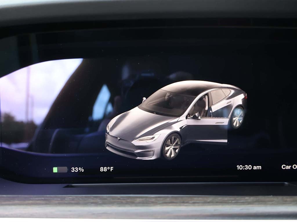 2022 Tesla Model S photo 37