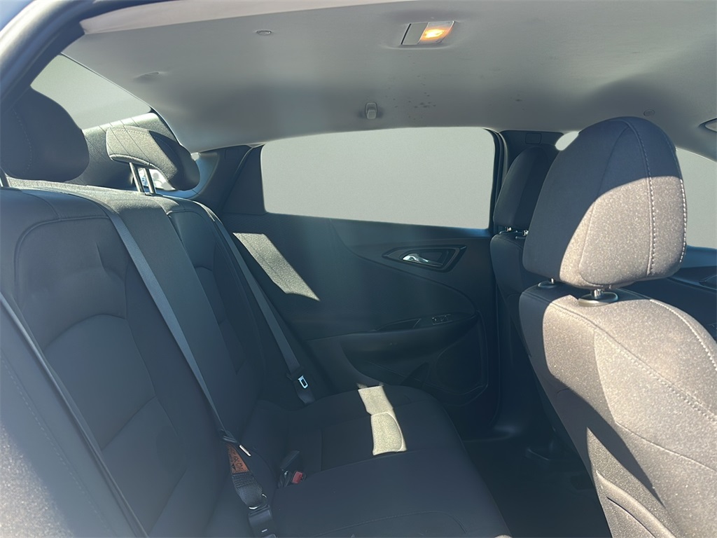 2022 Chevrolet Malibu LS photo 14
