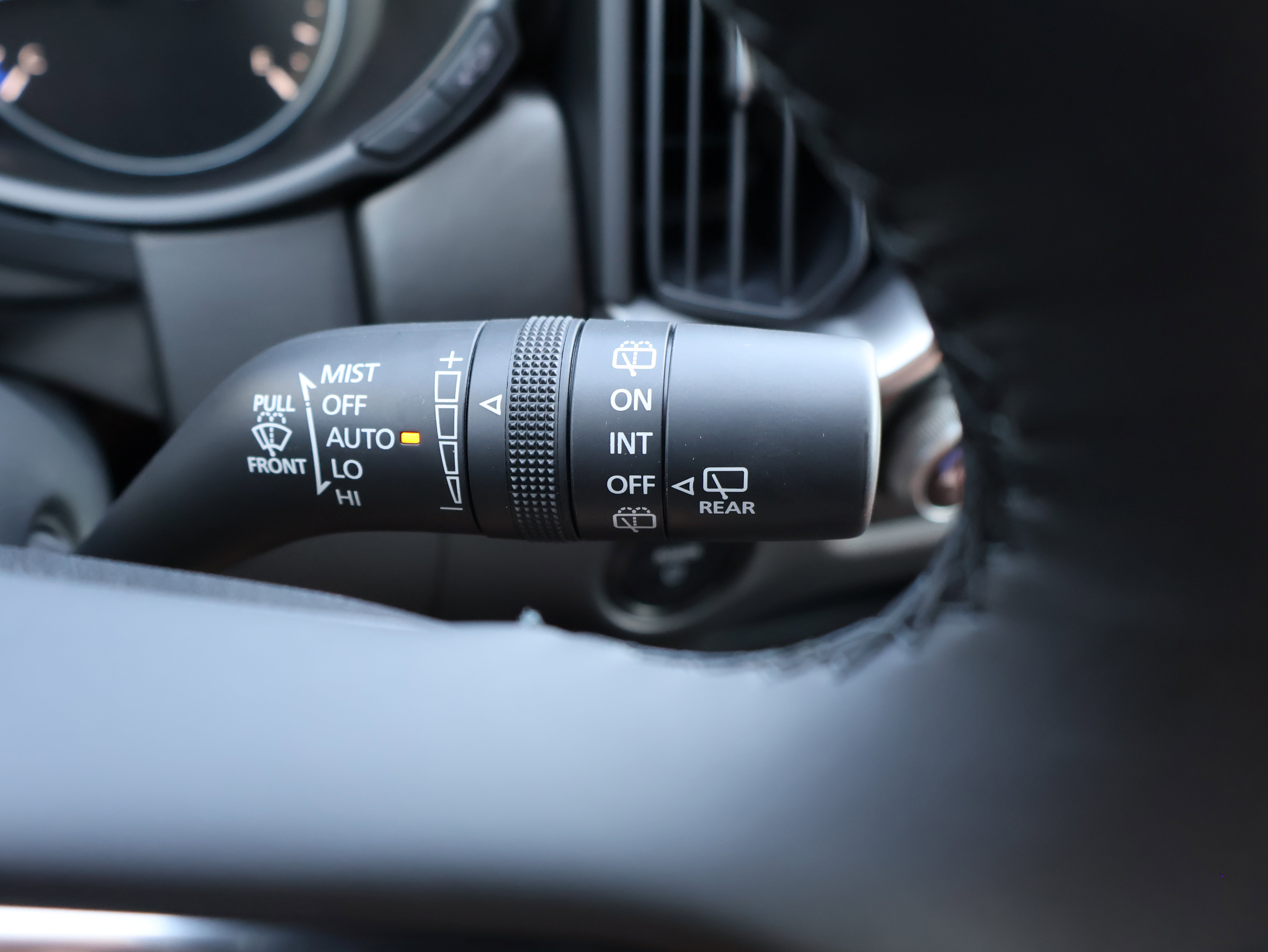 2025 Mazda CX-50 Premium photo 15