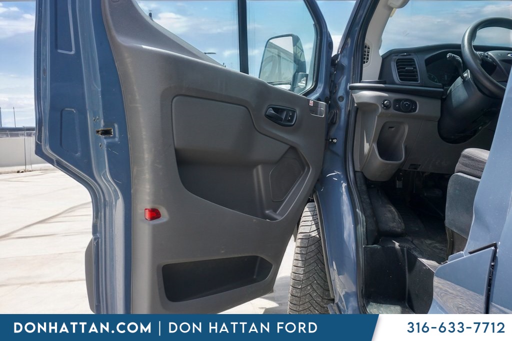 2020 Ford Transit photo 13