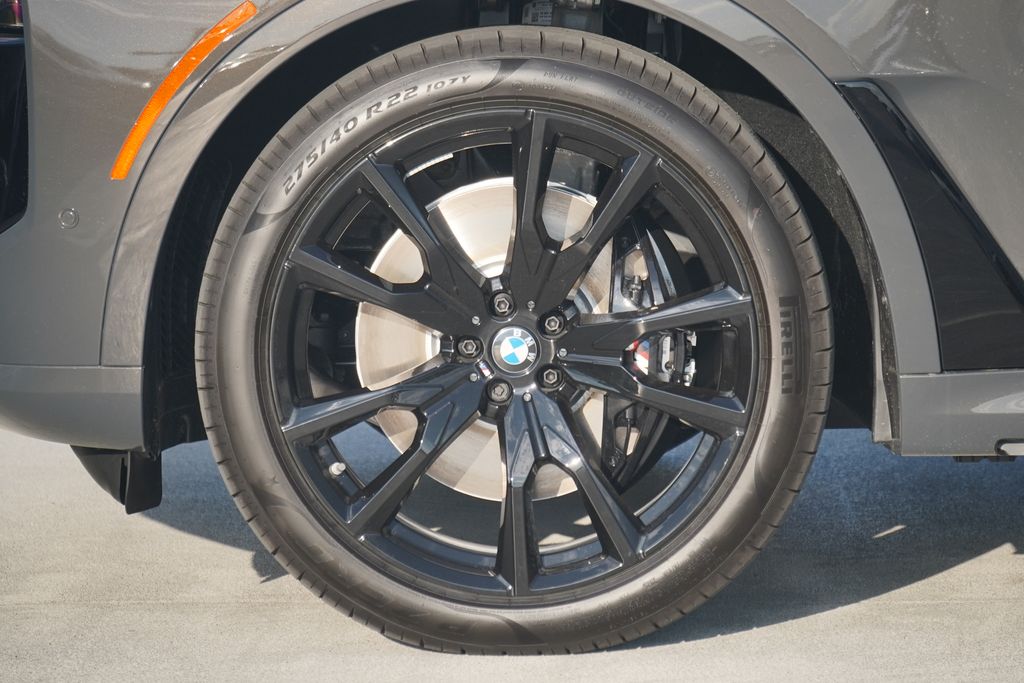 2026 Bmw X7 M60i photo 4