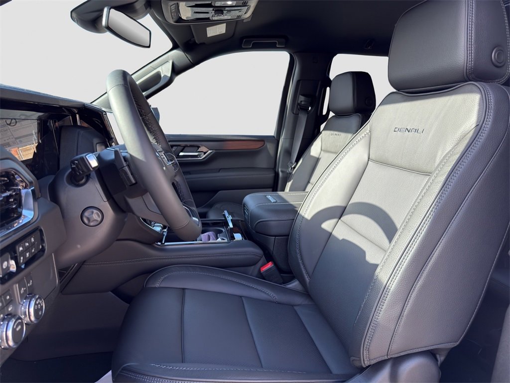 2026 Gmc Yukon Denali photo 3