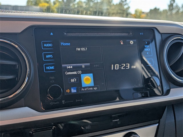 2017 Toyota Tacoma SR5 photo 14