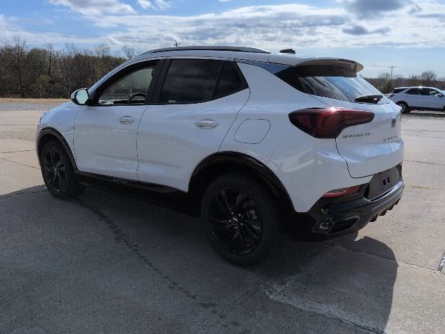 2024 Buick Encore GX Sport Touring photo 2